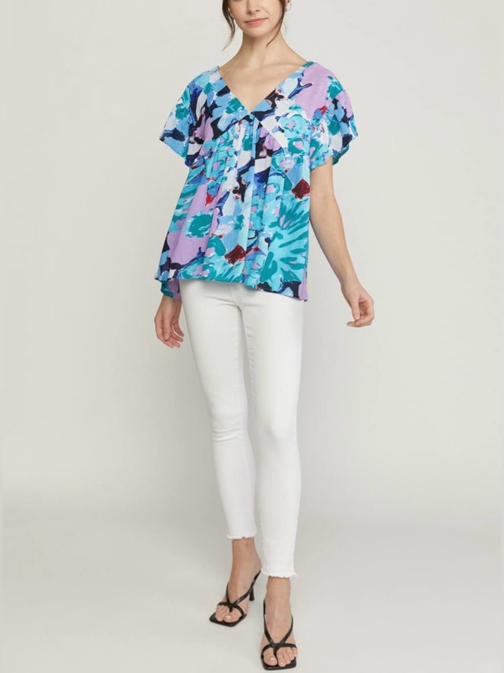 entro V-Neck Flutter Sleeve Blouse in Aqua & Lilac Floral